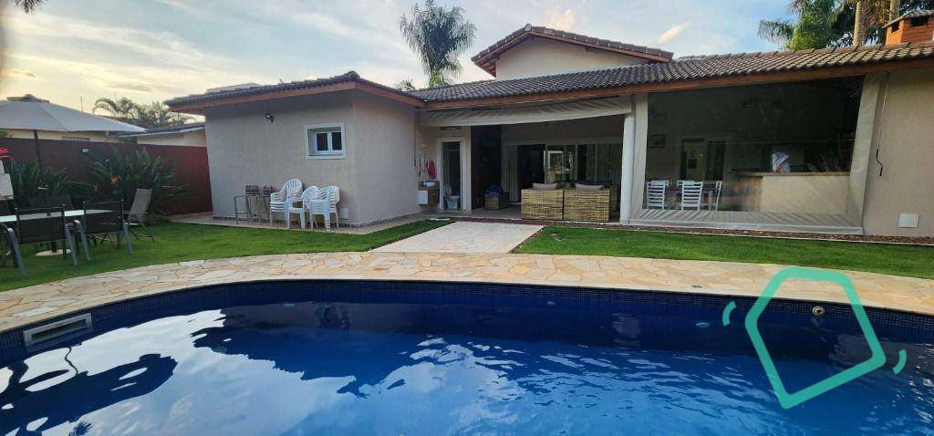 Casa de Condomínio à venda com 4 quartos, 388m² - Foto 3