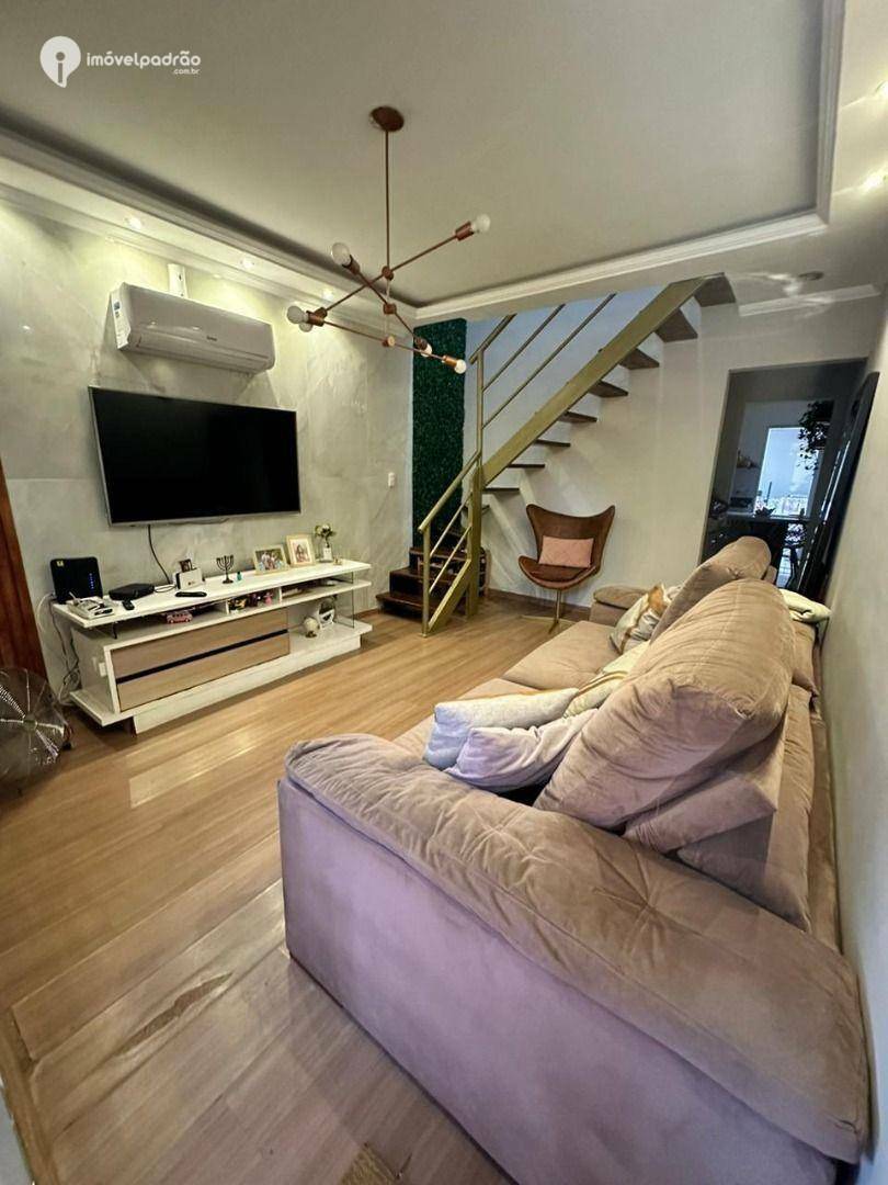 Casa à venda com 2 quartos, 89m² - Foto 3