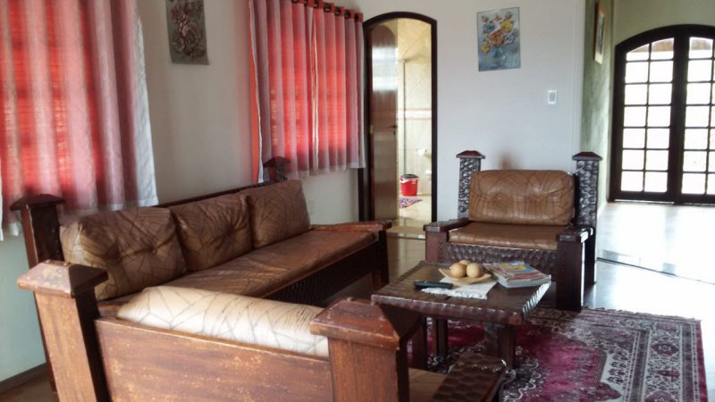 Chácara à venda com 4 quartos, 250m² - Foto 4