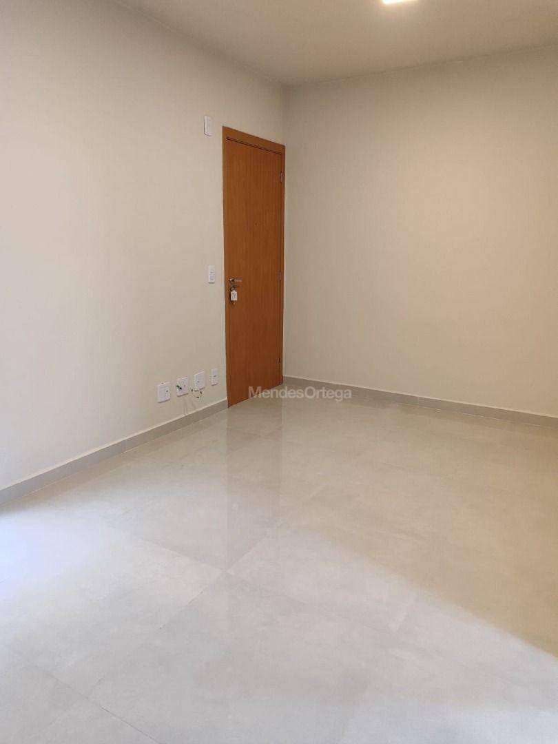 Apartamento à venda com 2 quartos, 43m² - Foto 4