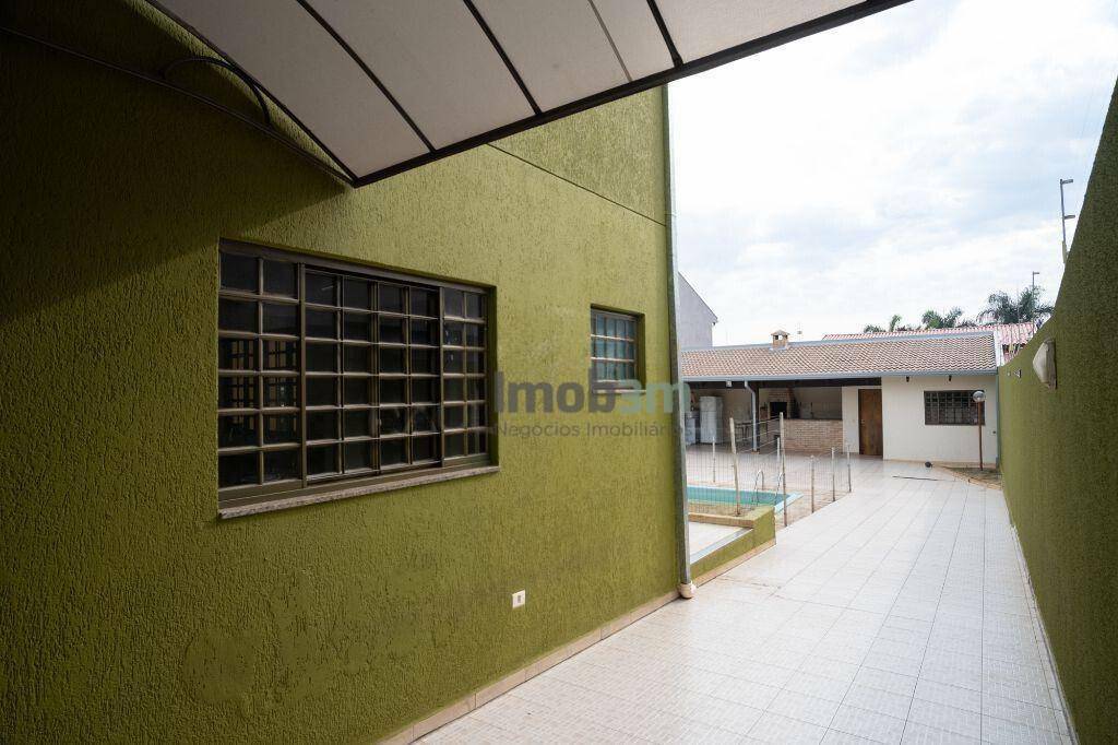 Casa à venda com 3 quartos, 250m² - Foto 21