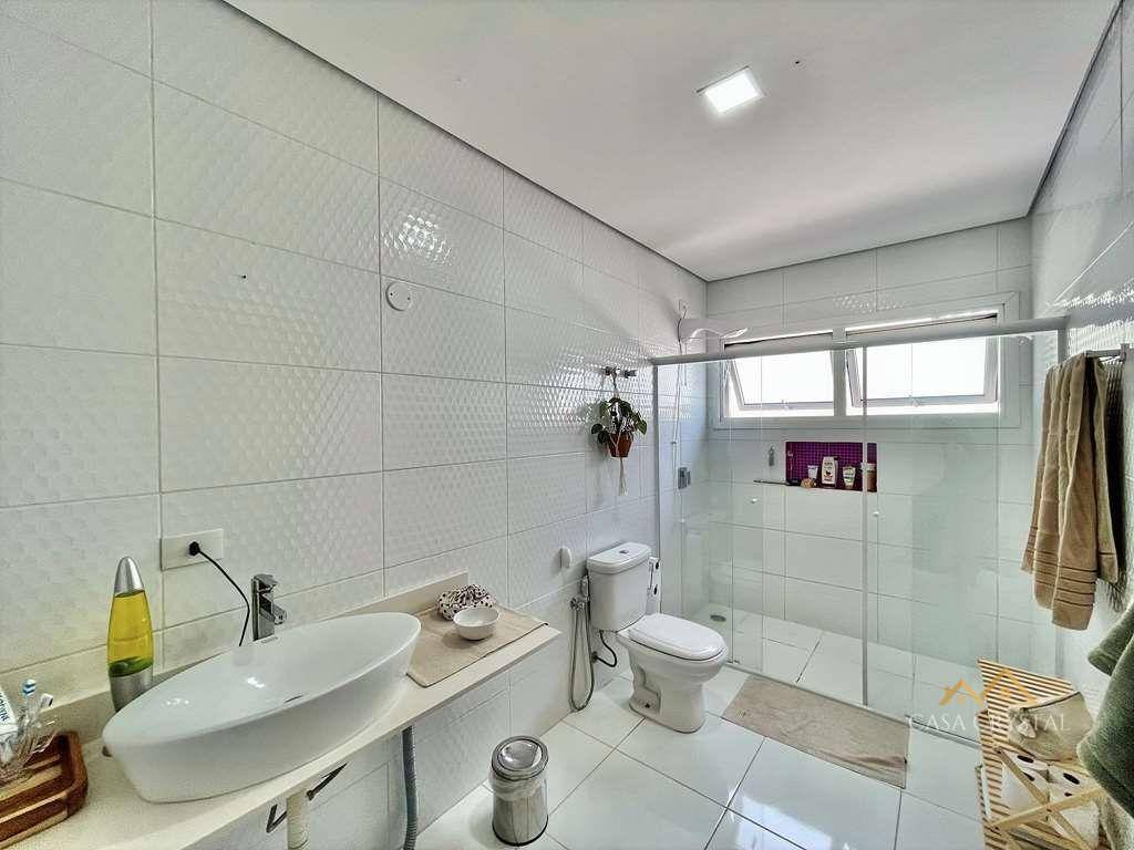 Casa de Condomínio à venda com 4 quartos, 315m² - Foto 39