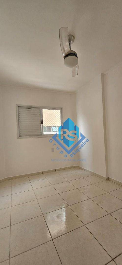 Apartamento à venda com 2 quartos, 70m² - Foto 9