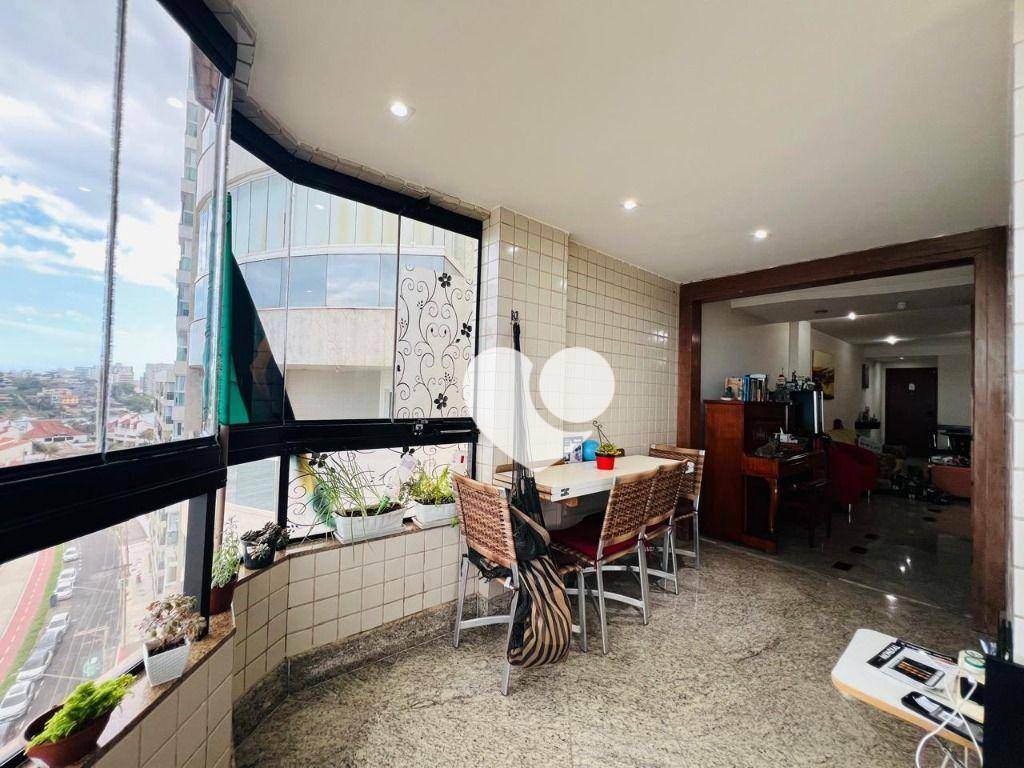 Apartamento à venda com 3 quartos, 137m² - Foto 5