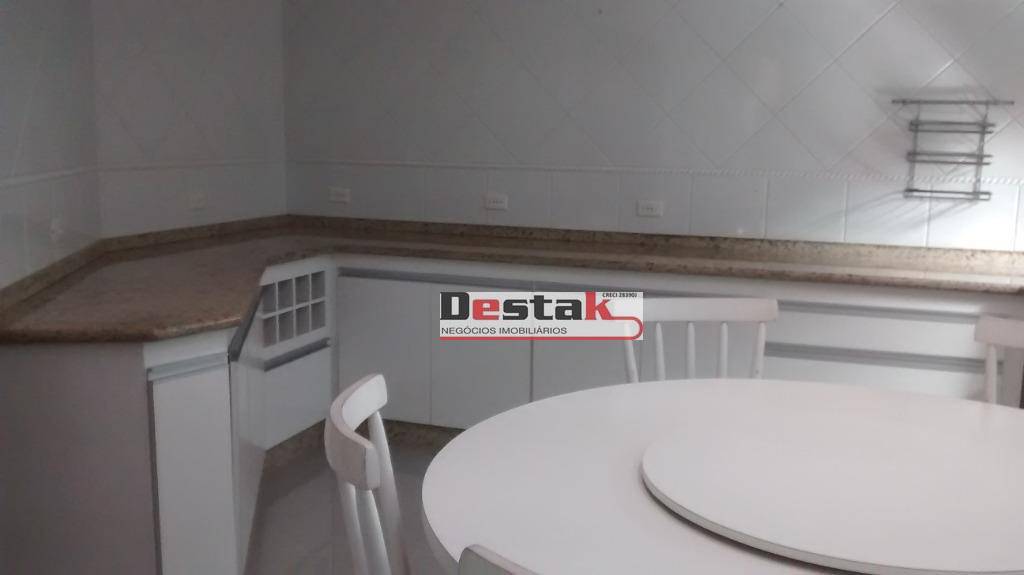 Sobrado à venda com 3 quartos, 300m² - Foto 12