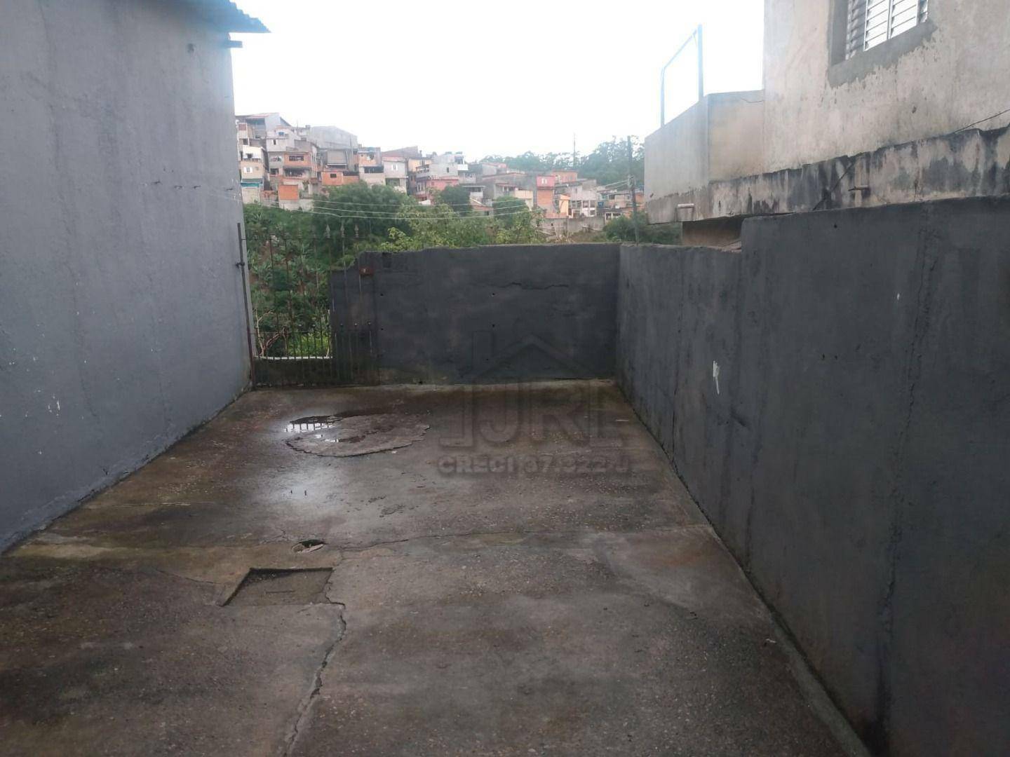 Casa à venda com 2 quartos, 90m² - Foto 9