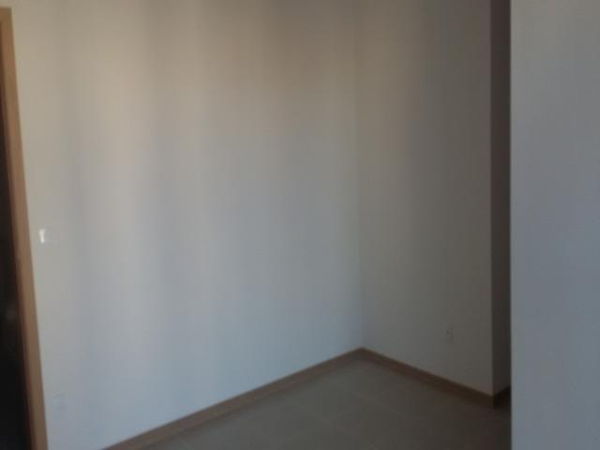 Apartamento à venda com 2 quartos, 63m² - Foto 7