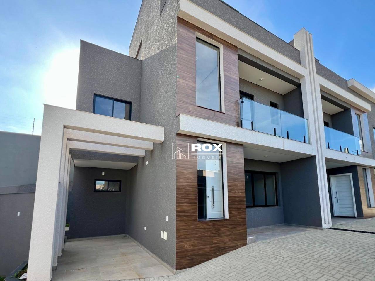 Sobrado à venda com 3 quartos, 106m² - Foto 1