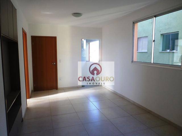 Apartamento à venda com 3 quartos, 76m² - Foto 3