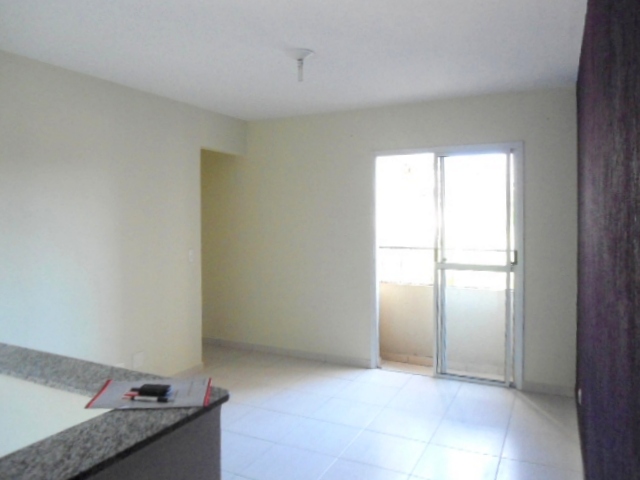 Apartamento à venda e aluguel com 3 quartos, 56m² - Foto 1