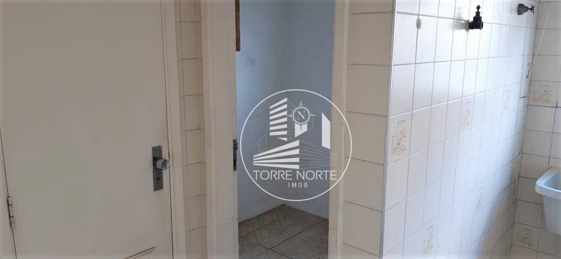 Apartamento à venda com 3 quartos, 211m² - Foto 24