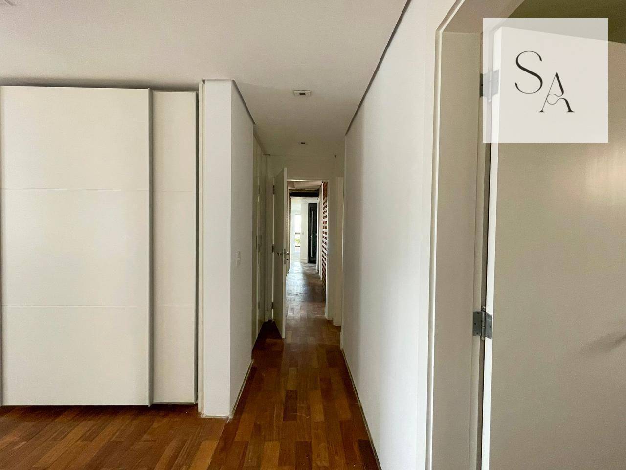 Apartamento à venda com 3 quartos, 276m² - Foto 12