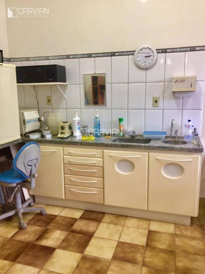 Casa à venda com 2 quartos, 110m² - Foto 5