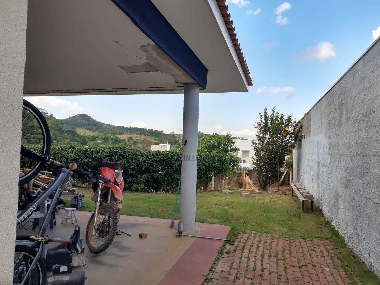 Casa de Condomínio à venda com 3 quartos, 250m² - Foto 28