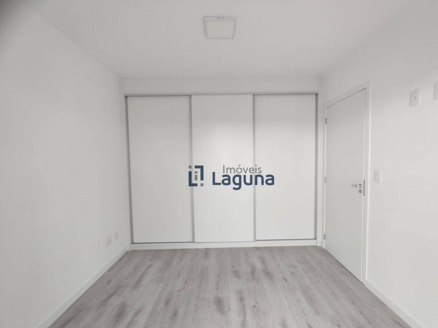 Apartamento à venda com 2 quartos, 70m² - Foto 14