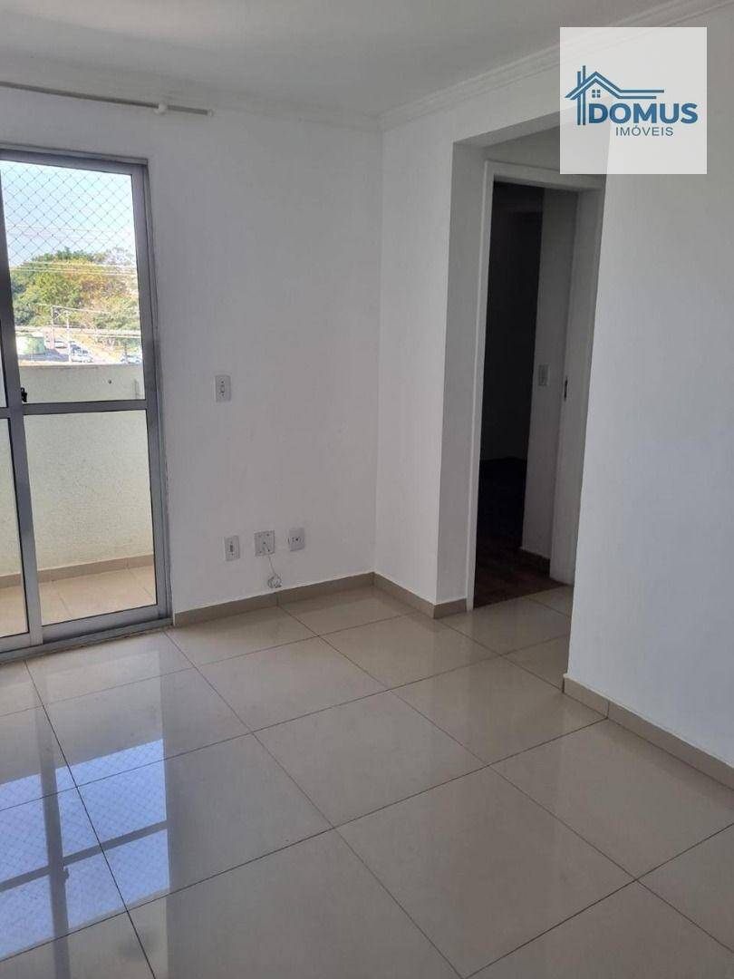 Apartamento à venda com 2 quartos, 44m² - Foto 2