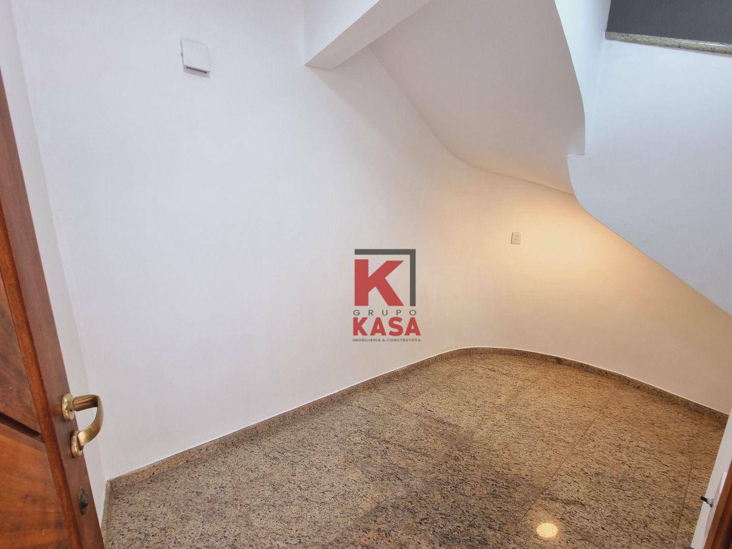 Casa à venda e aluguel com 3 quartos, 339m² - Foto 59