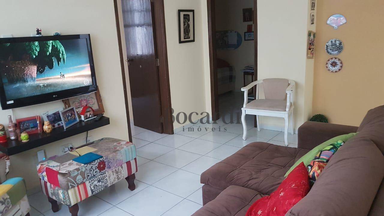 Apartamento à venda com 2 quartos, 65m² - Foto 1