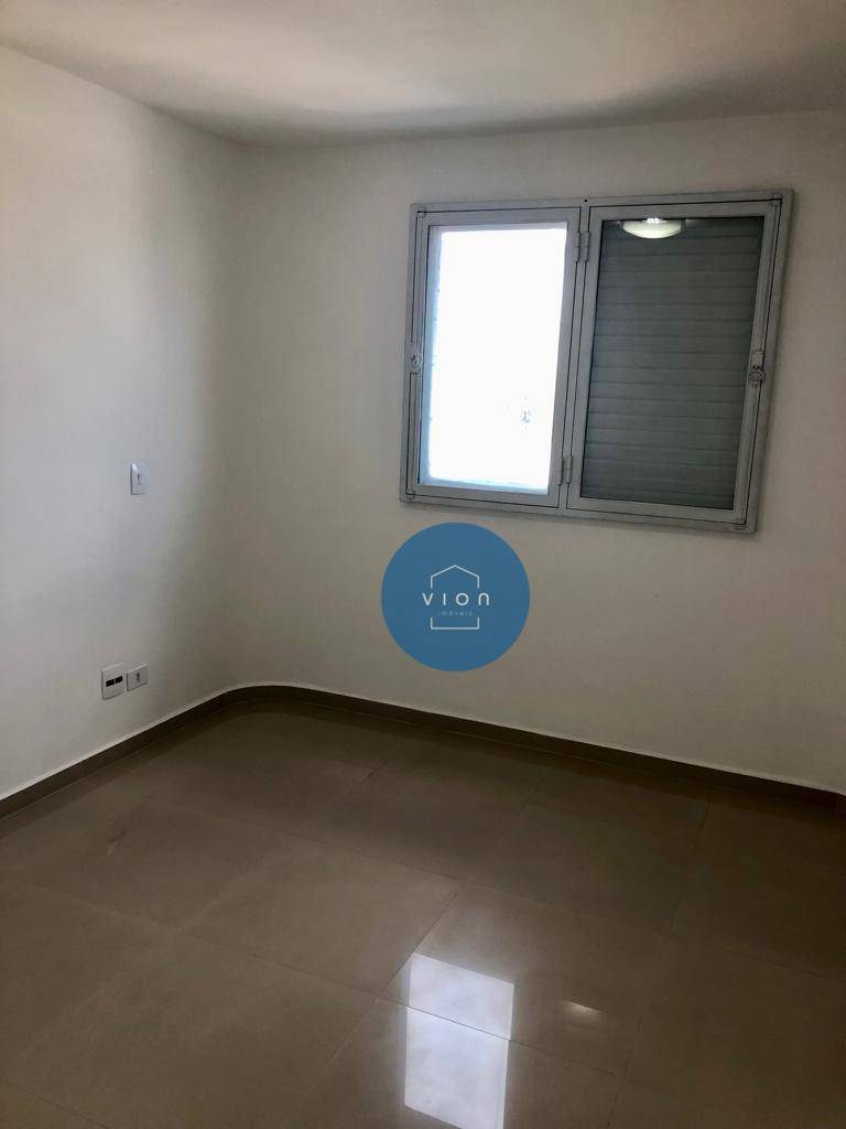 Apartamento para alugar com 1 quarto, 55m² - Foto 8