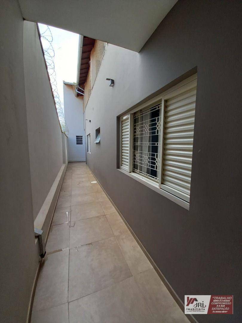 Casa à venda com 3 quartos, 250M2 - Foto 19