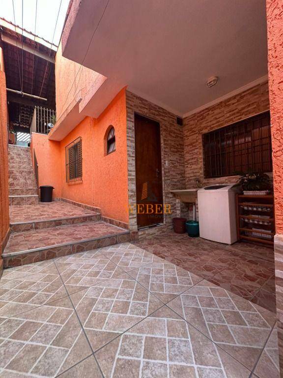 Sobrado à venda com 2 quartos, 260m² - Foto 12