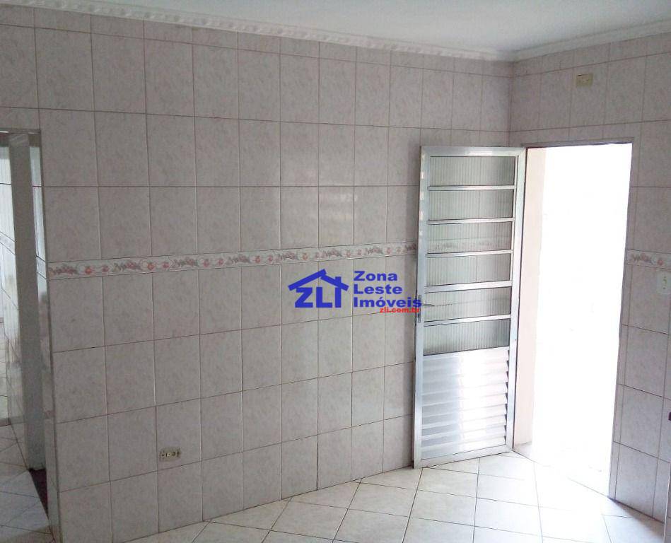 Casa para alugar com 2 quartos, 195m² - Foto 15