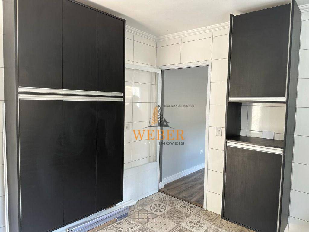 Casa à venda com 3 quartos, 131m² - Foto 8