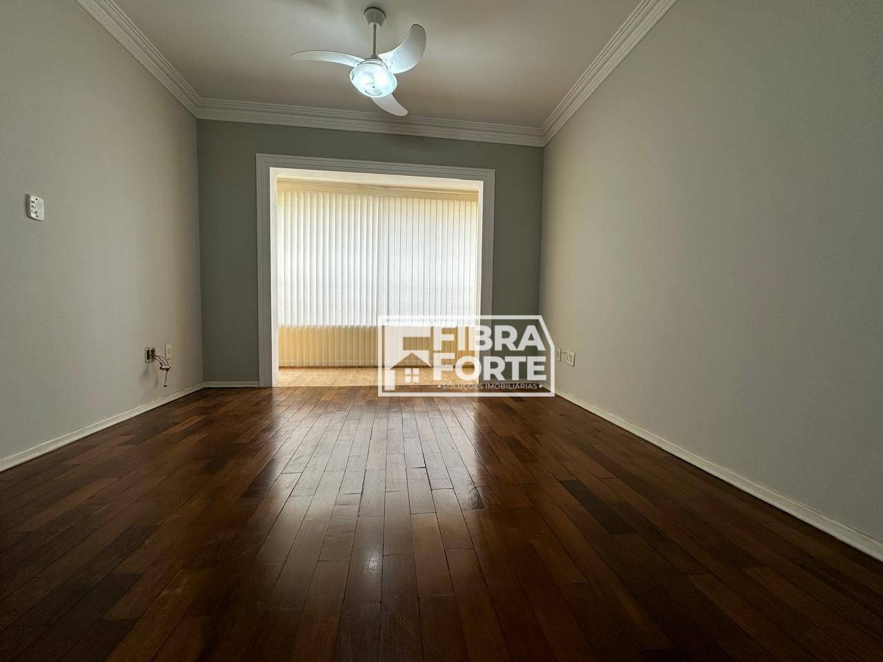 Apartamento à venda com 3 quartos, 70m² - Foto 4