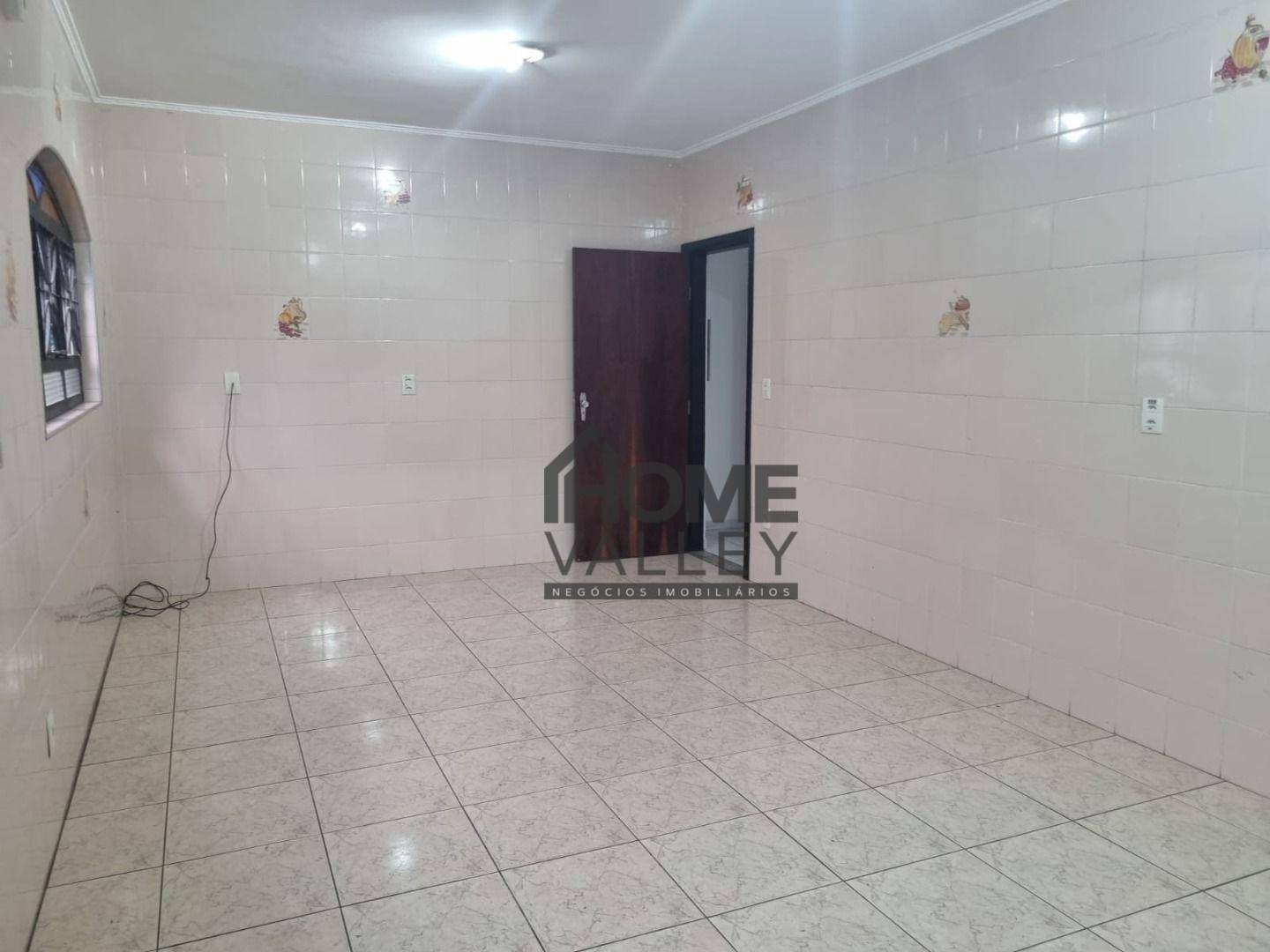 Casa à venda e aluguel com 4 quartos, 220m² - Foto 10