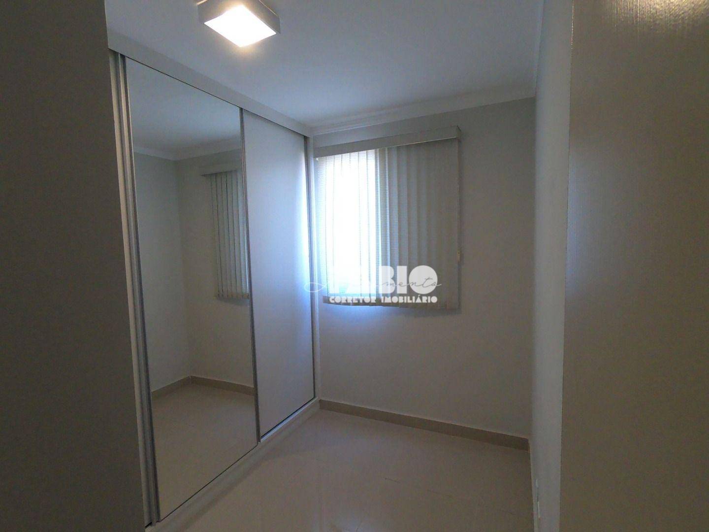 Apartamento à venda com 2 quartos, 44m² - Foto 4