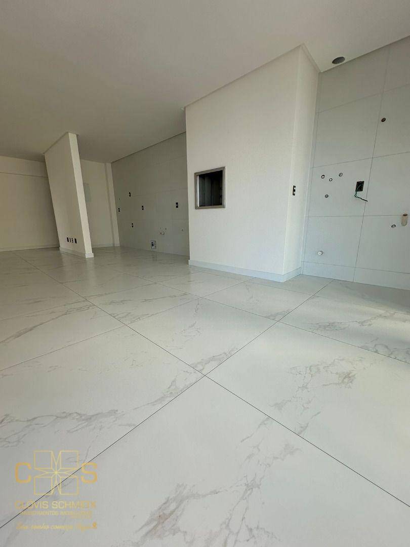 Apartamento à venda com 3 quartos, 94m² - Foto 5