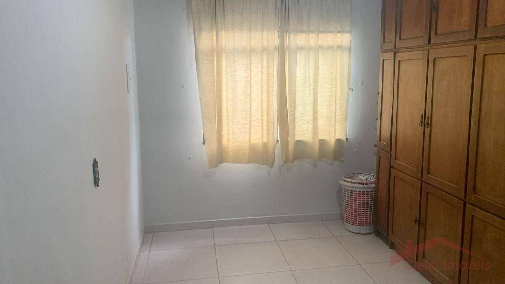 Casa para alugar com 2 quartos, 90m² - Foto 10