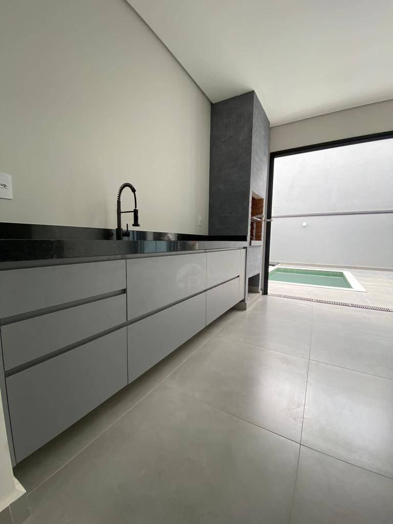 Casa de Condomínio à venda com 3 quartos, 220m² - Foto 4