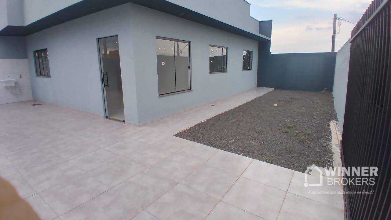 Casa à venda com 3 quartos, 59m² - Foto 1