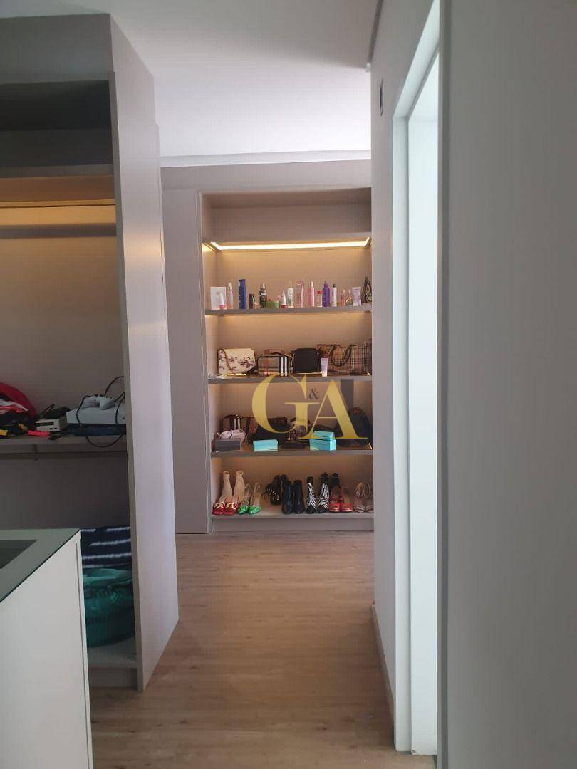 Apartamento à venda com 3 quartos, 228m² - Foto 8