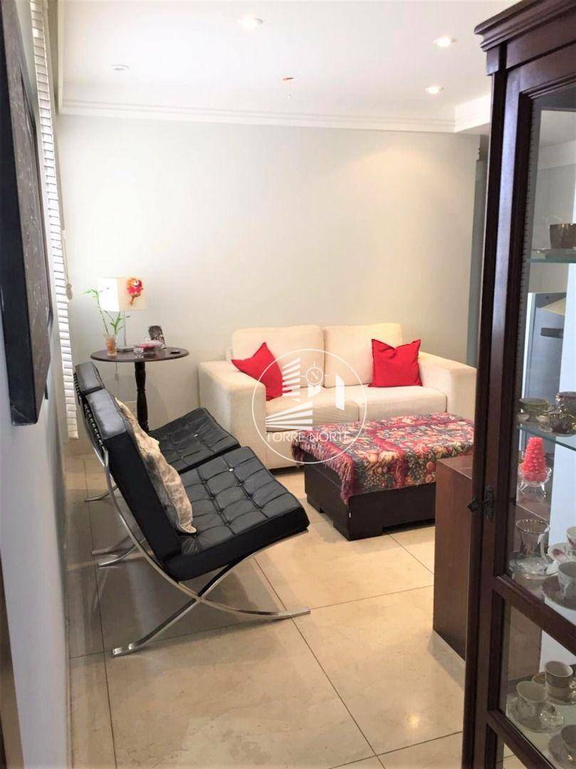 Apartamento à venda com 4 quartos, 250m² - Foto 5