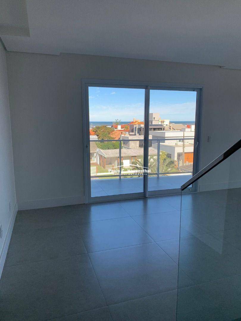 Apartamento à venda com 3 quartos, 137m² - Foto 22