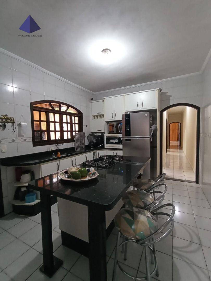 Sobrado à venda com 3 quartos, 187m² - Foto 14