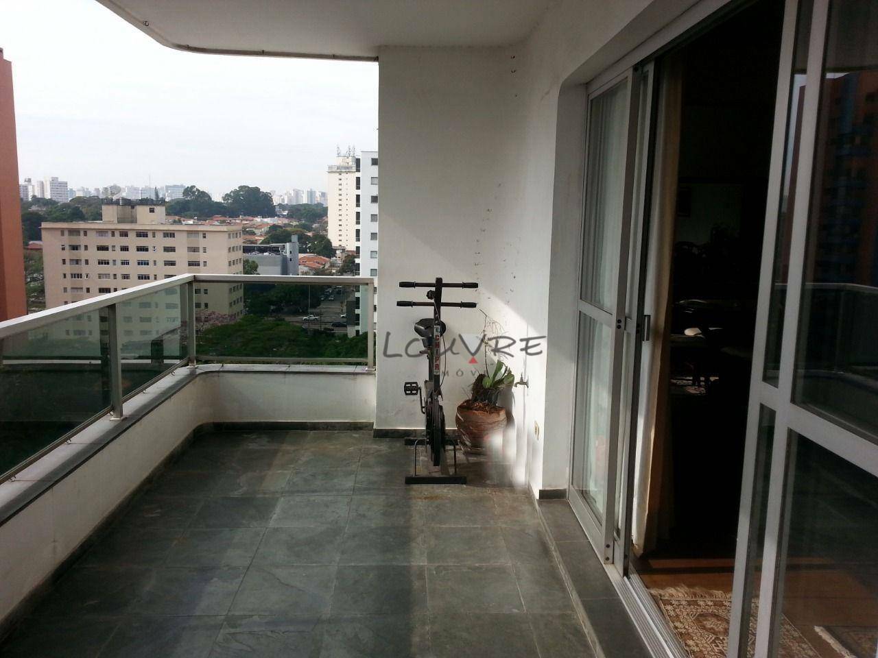 Apartamento à venda com 4 quartos, 220m² - Foto 9