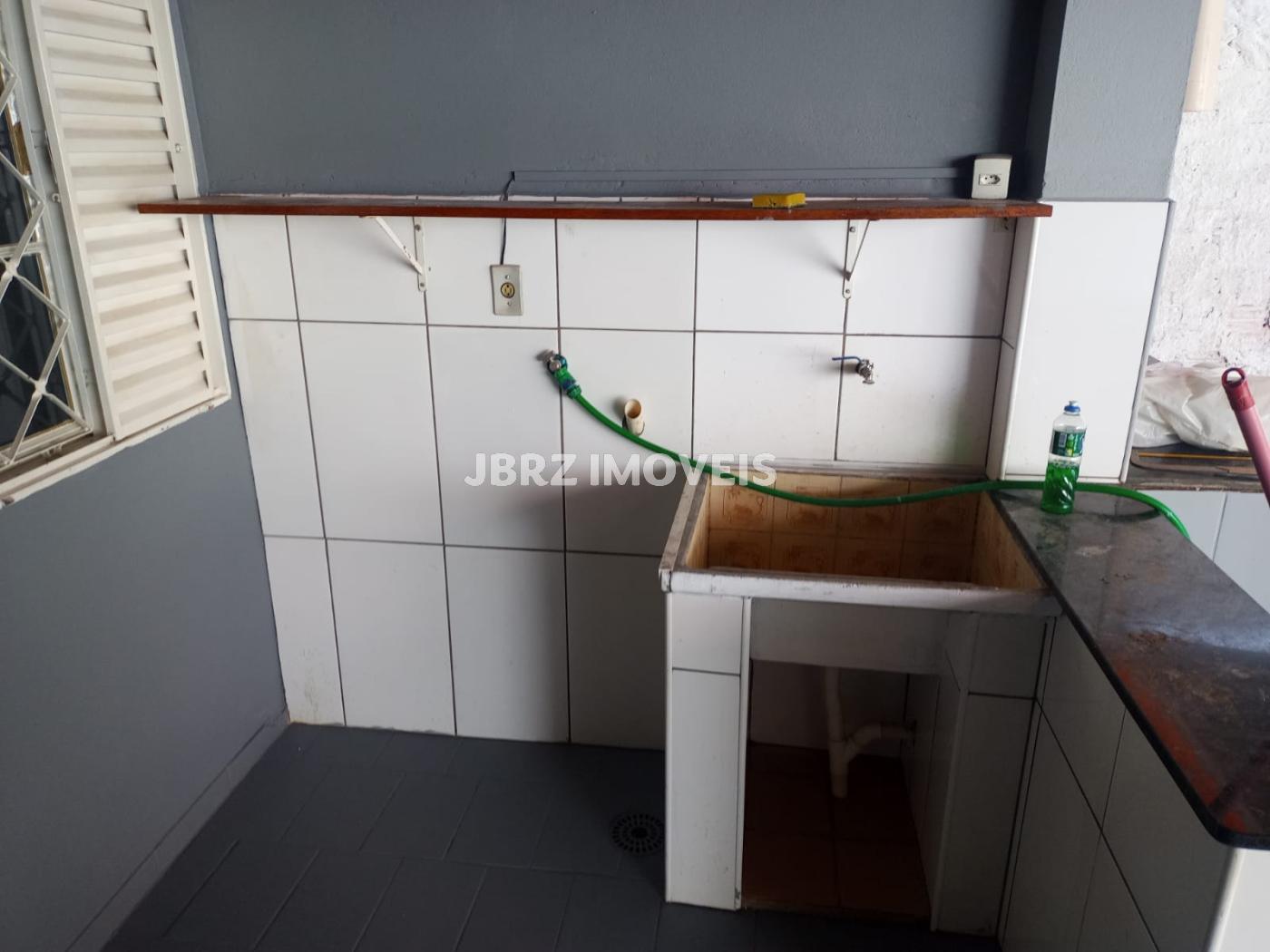 Casa para alugar com 2 quartos, 137m² - Foto 11