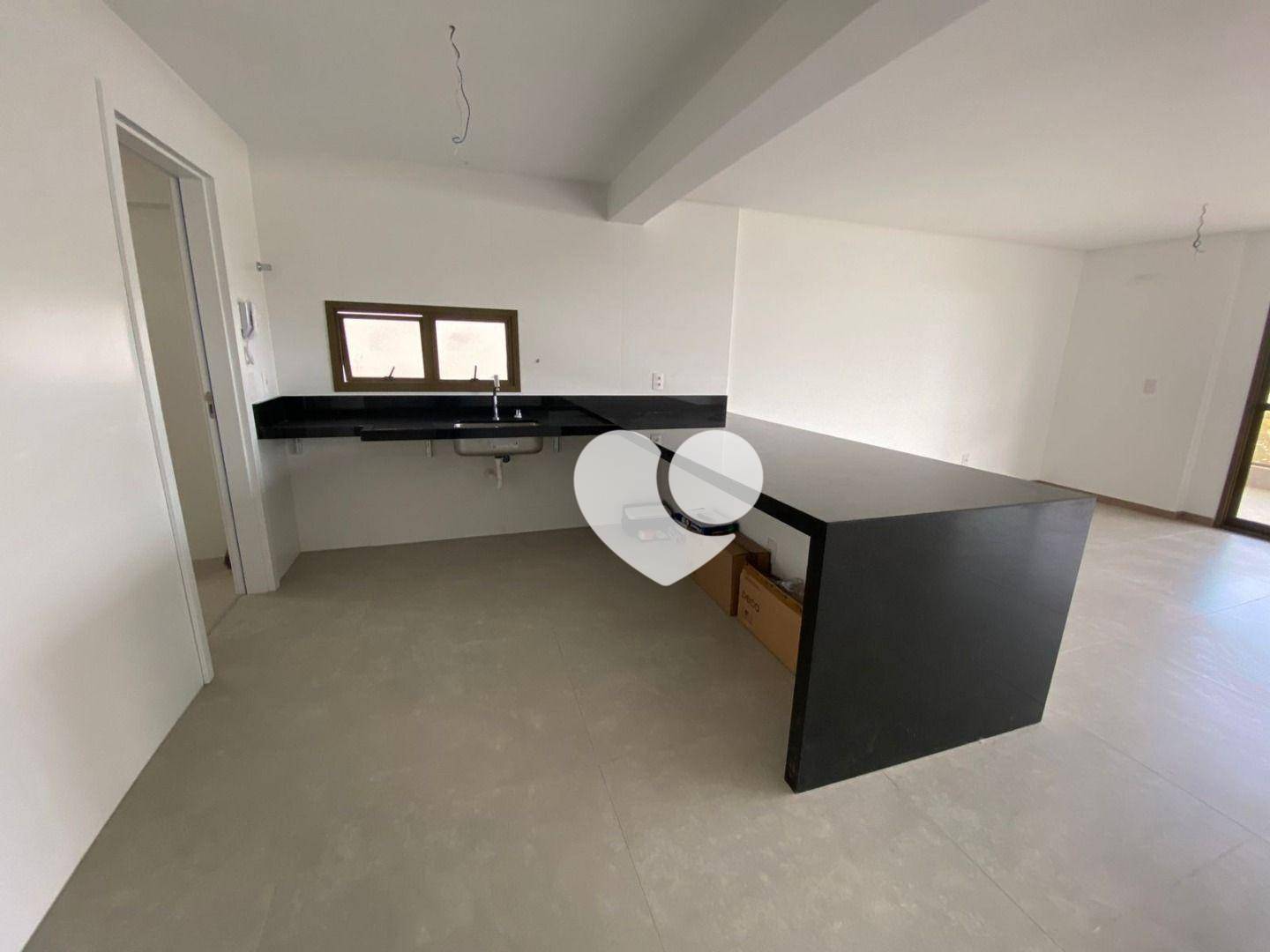 Apartamento à venda com 4 quartos, 196m² - Foto 20