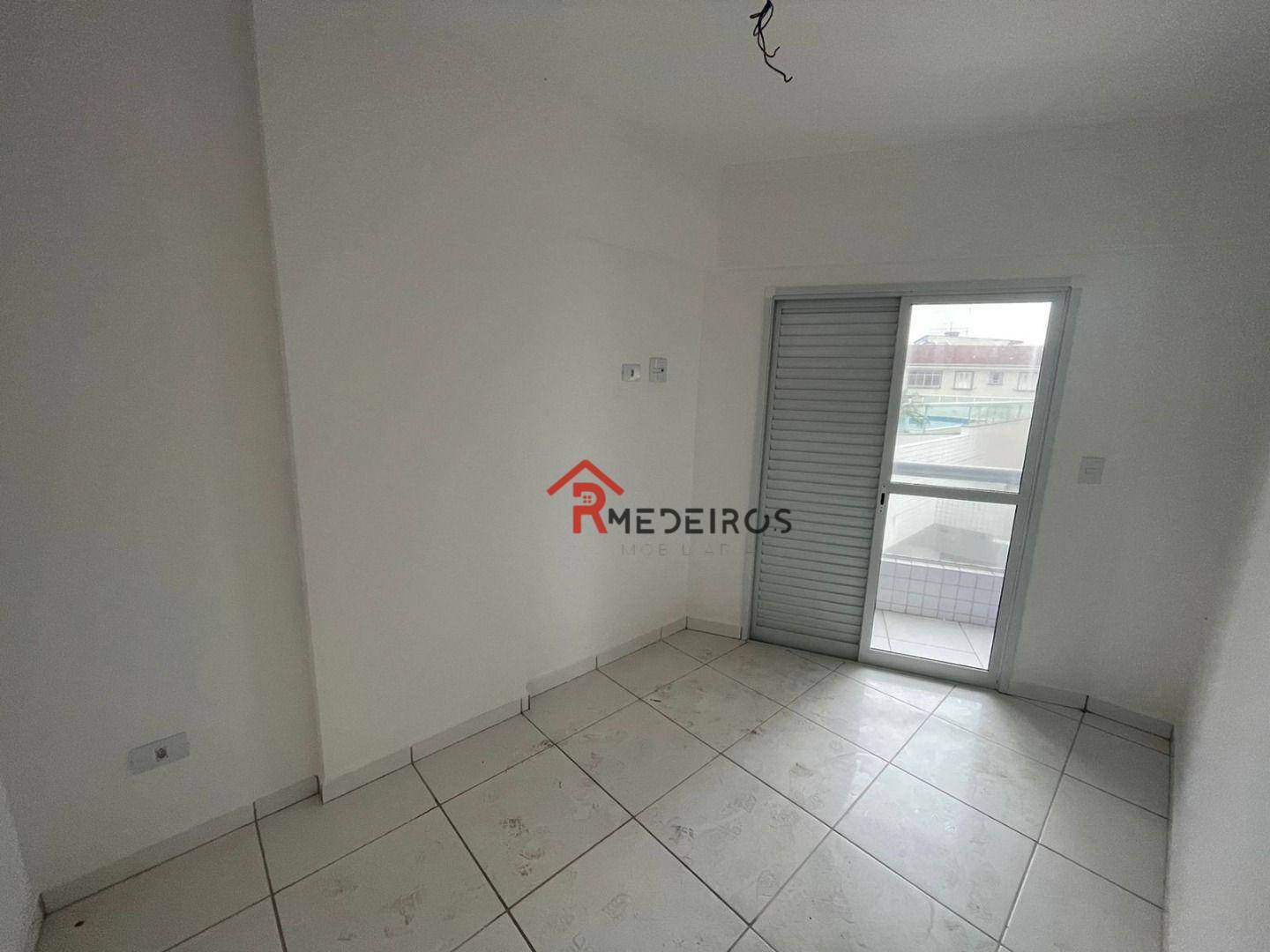 Apartamento à venda com 2 quartos, 75m² - Foto 11