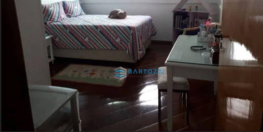 Sobrado à venda com 3 quartos, 200m² - Foto 16