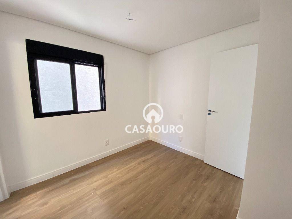 Apartamento à venda com 2 quartos, 65m² - Foto 19