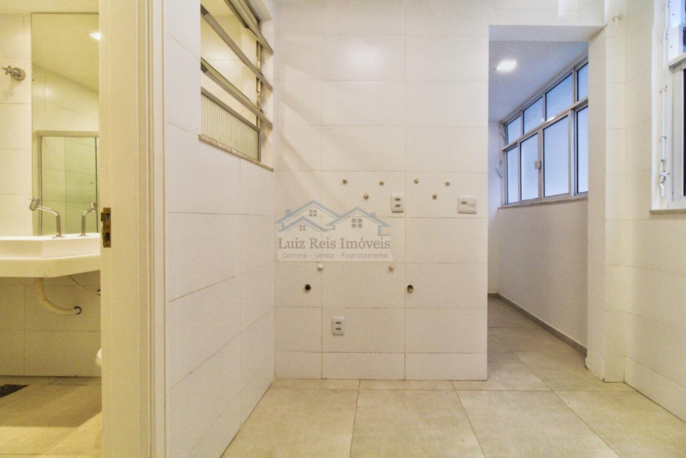 Apartamento à venda com 4 quartos, 320m² - Foto 17