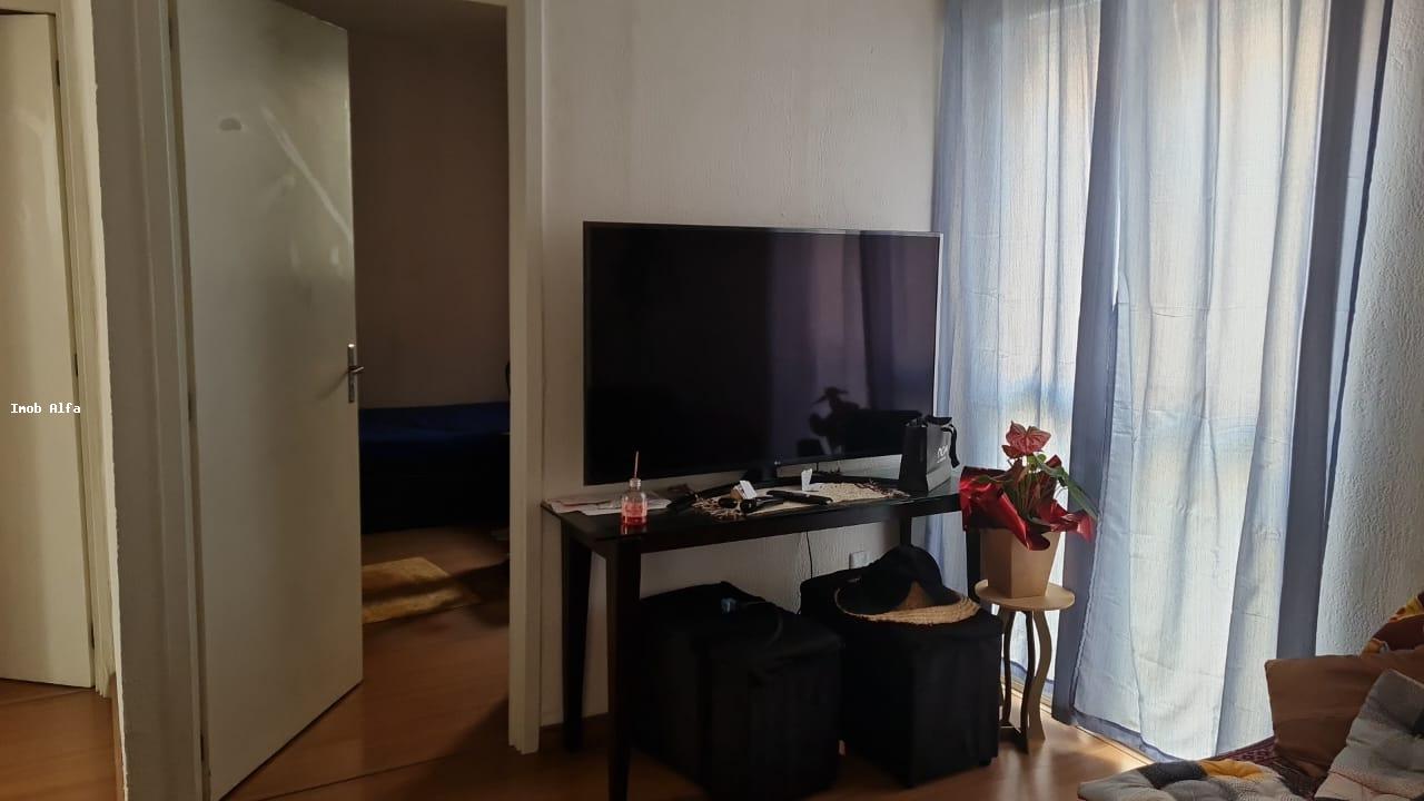 Apartamento à venda com 2 quartos, 45m² - Foto 1