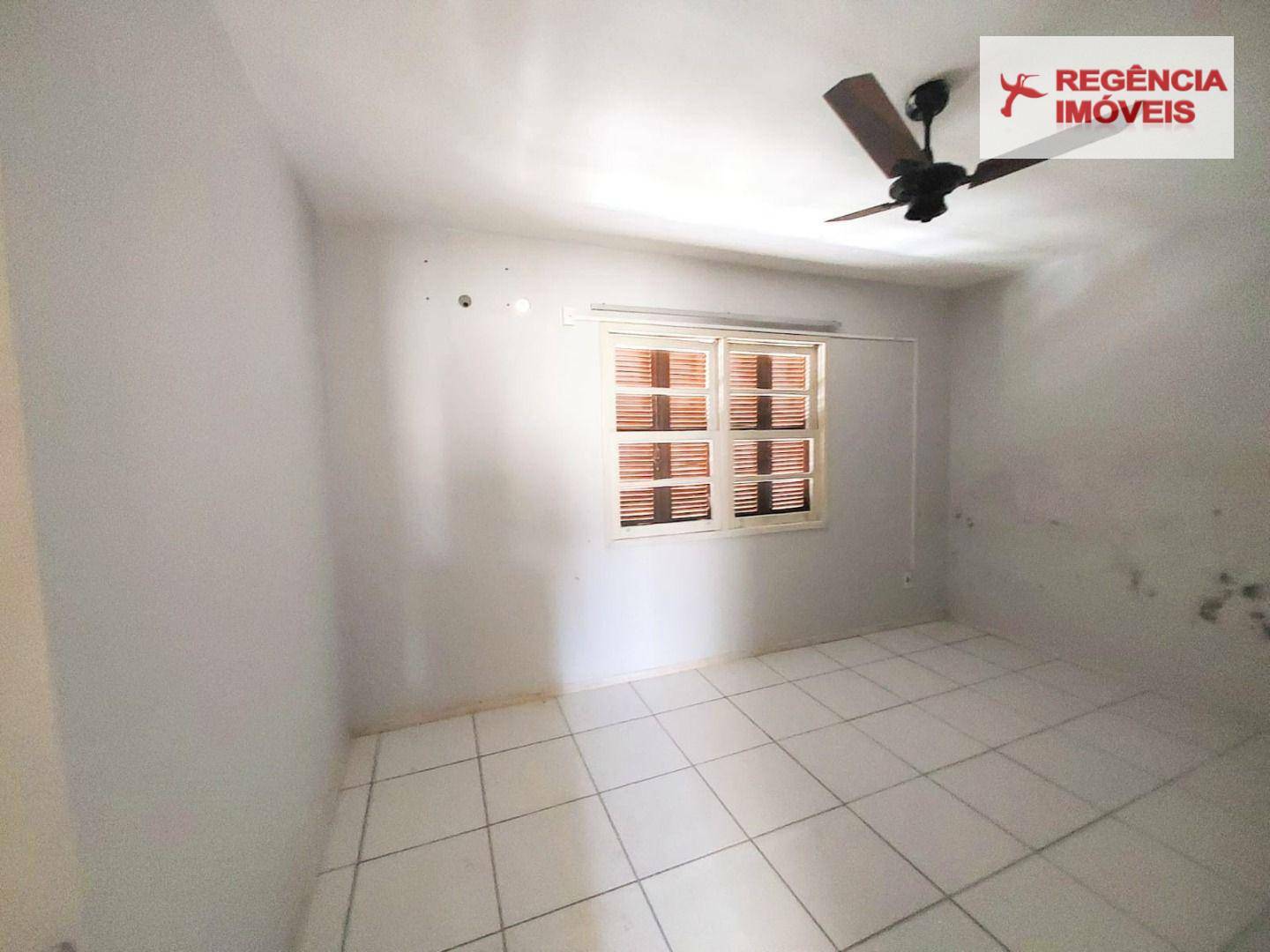 Casa à venda com 3 quartos, 152m² - Foto 11