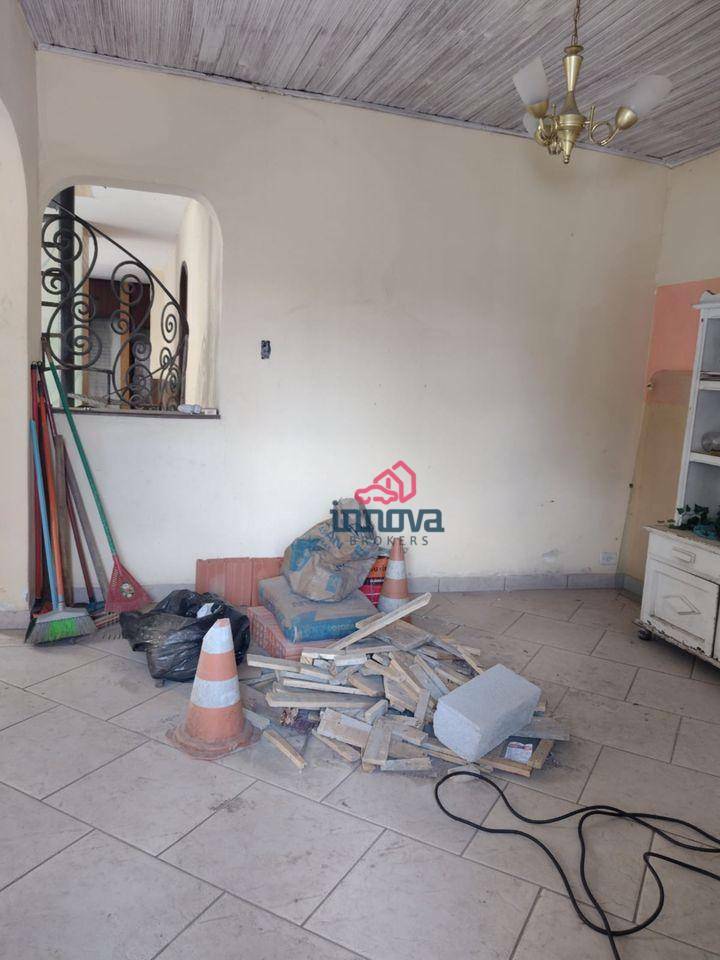 Sobrado à venda com 3 quartos, 300m² - Foto 24