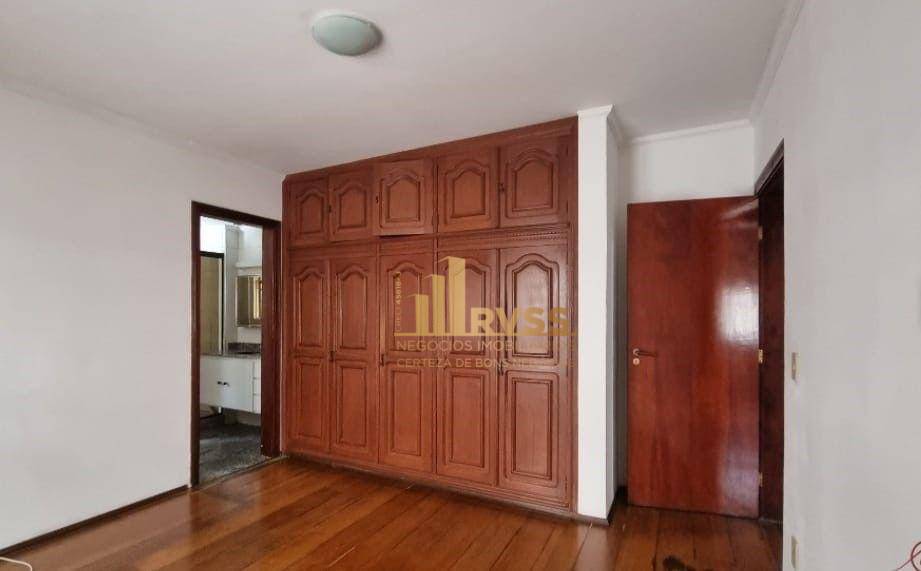 Apartamento à venda com 3 quartos, 142m² - Foto 12