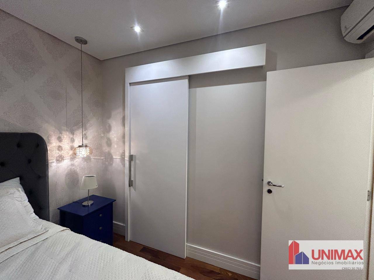 Apartamento para alugar com 3 quartos, 140m² - Foto 11